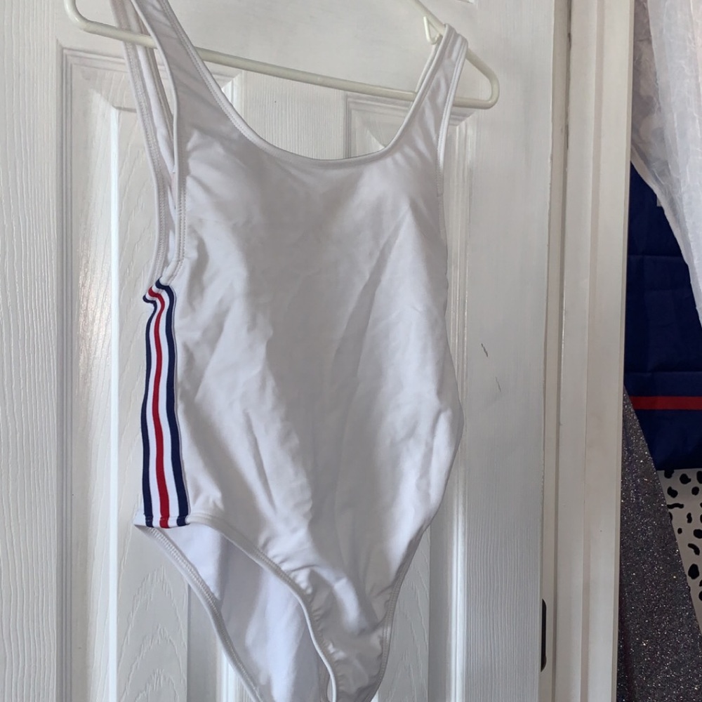 One piece swim suit
